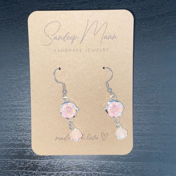 Handmade pink flower earrings 🌸 - Picture 2 of 5